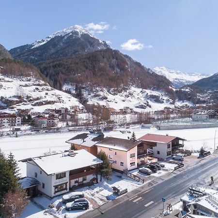 Ferienhaus Apart Sonnzeit Зёльден Экстерьер фото