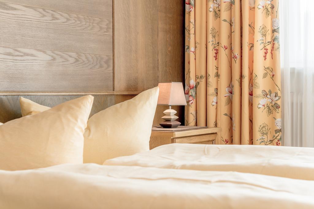 Ferienhaus Apart Sonnzeit Зёльден Номер фото